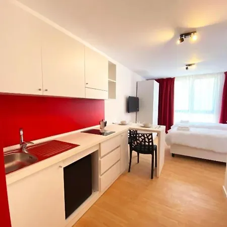 Citizen By Dahlia * Sliema